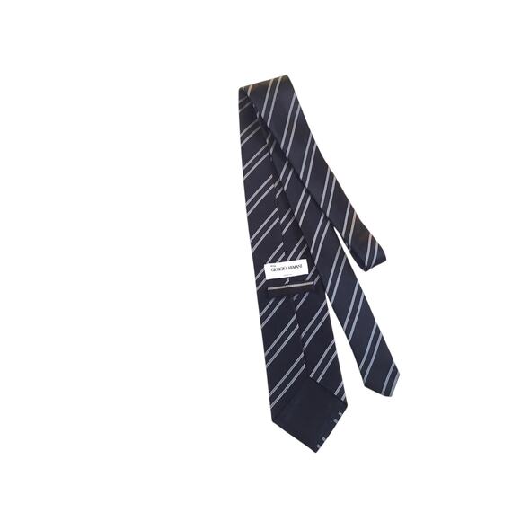 Giorgio Armani Black/White Silk Tie Diagonal Stripe Italy - Picture 3 of 5